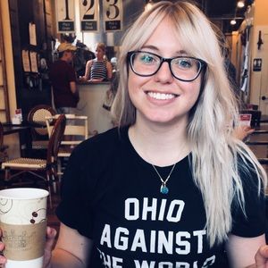 Meet your Posher, Nicole 👋🏼